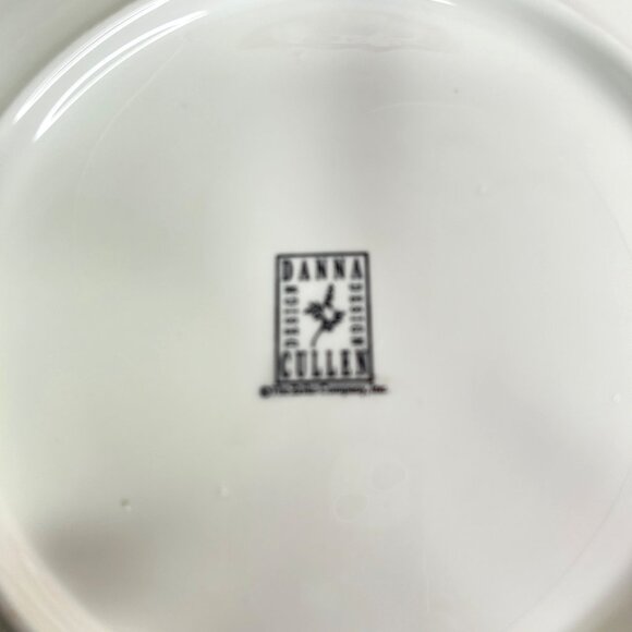 Zrike Danna Cullen Design Pinecone Round Platter 11" Diameter set of 2 - Picture 4 of 9